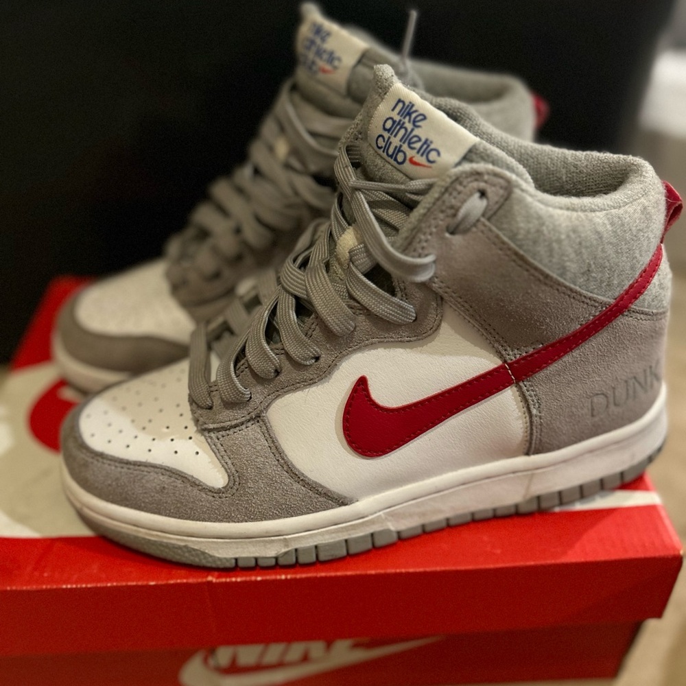 Nike dunk HI SE (GS) size kids 5y